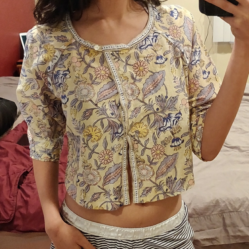 Indian floral print crop top with 3/4 sleeves
